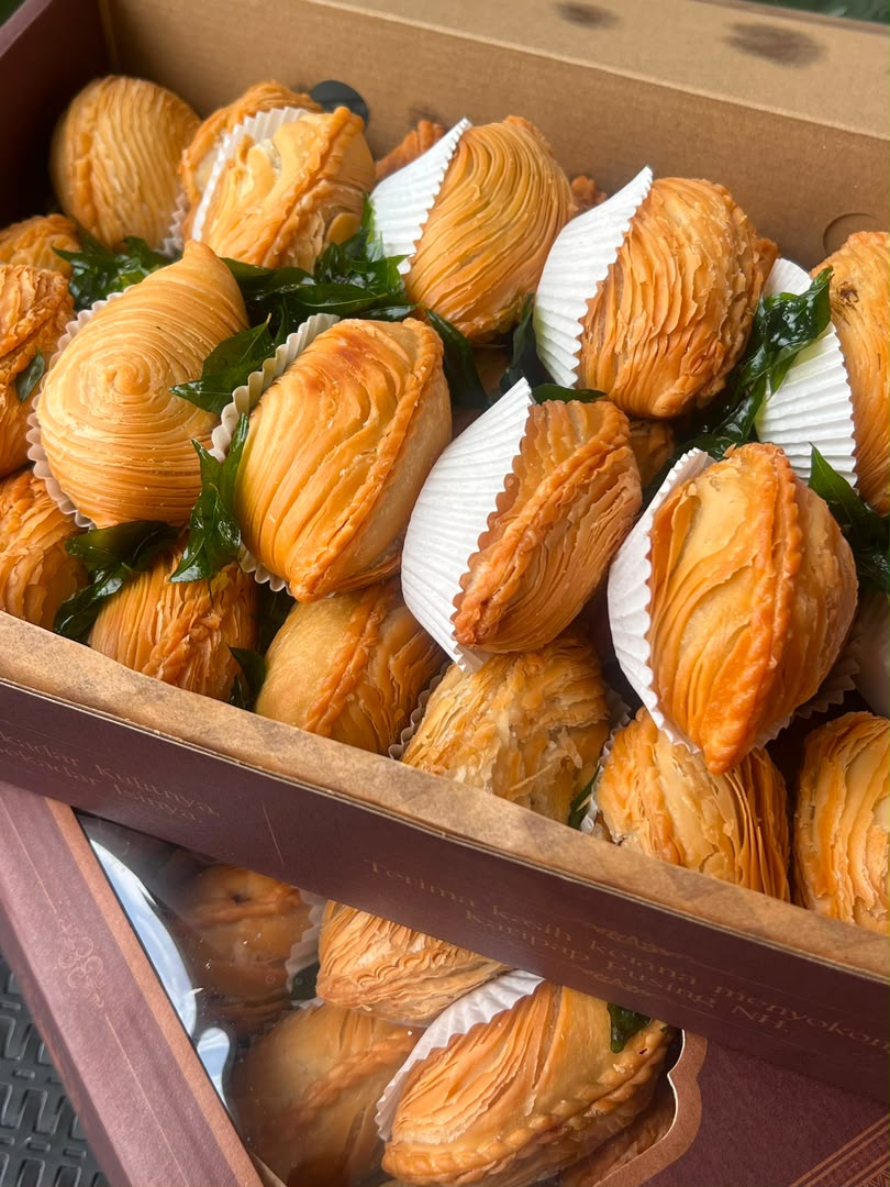Premium Ready-to-Eat Box (30 Pieces)
