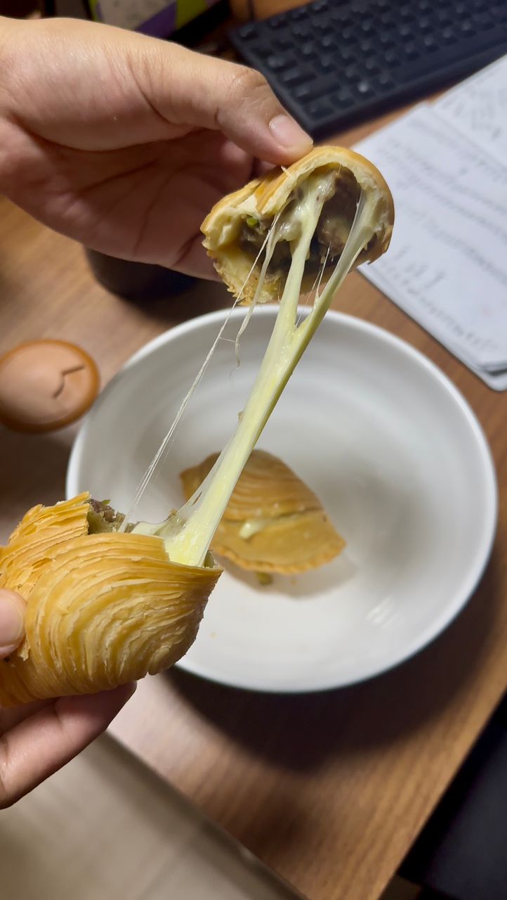 PREMIUM KARIPAP CHEESE FROZEN